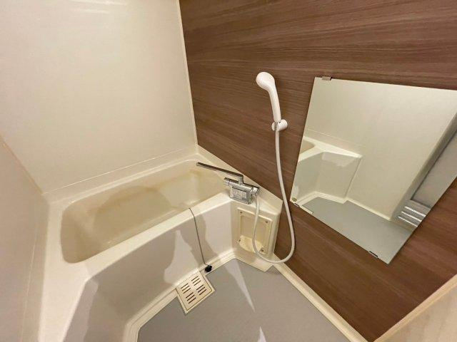 コンフォルト芝町の浴室