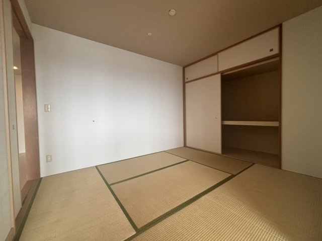 グランアッシュ甲陽園コリーヌドゥサンスの和室
