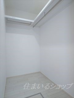 ヴェリテアムールⅡの収納|ウォークインクローゼット