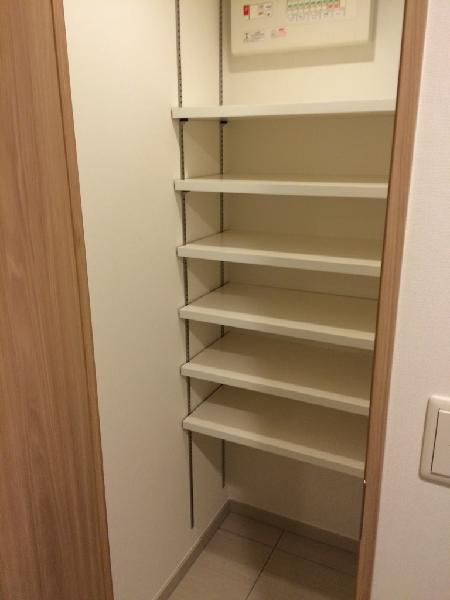 大阪市北区万歳町のマンションの設備|シューズインクローゼット