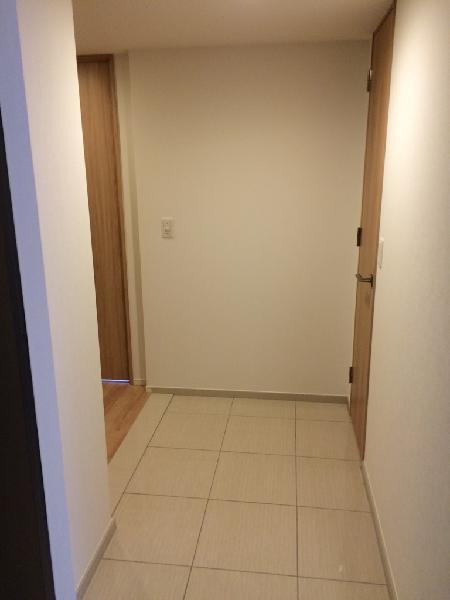ロジュマンタワー梅田の玄関