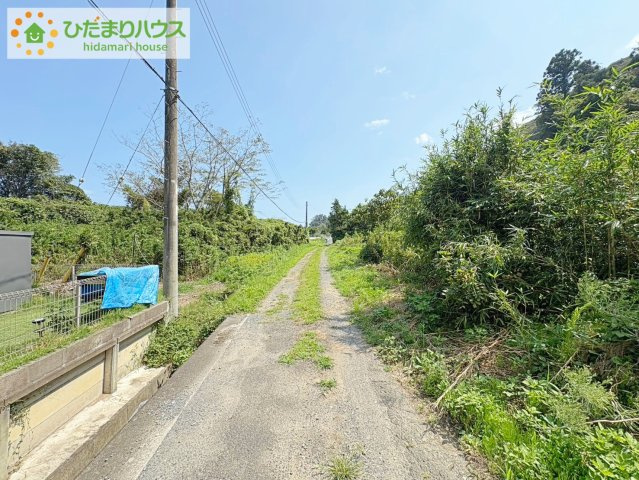 北茨城市中郷町小野矢指　売地の前面道路含む現地写真|建築条件なしの為、お好きなハウスメーカーで建築可能です