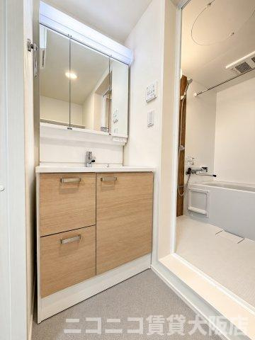 大阪市大正区三軒家西３丁目の賃貸マンションの洗面所