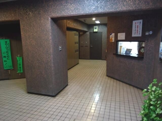 ライオンズマンション護国寺第２のエントランス