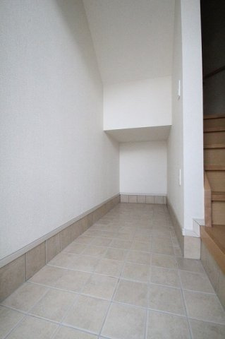 ニュームーンヒルズ新生の玄関|毎日通る玄関はこちらです