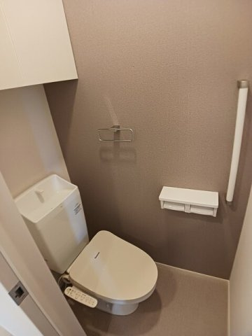 ヒルクレアＥＡＳＴのトイレ|清潔感のあるトイレです
