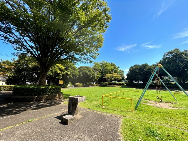 青木葉公園もすぐ近くなので、家の近くでお子様と遊びやすい環境です！