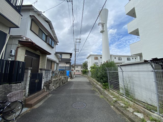豊中市本町九丁目土地の前面道路含む現地写真|前面道路です！北側から撮影！