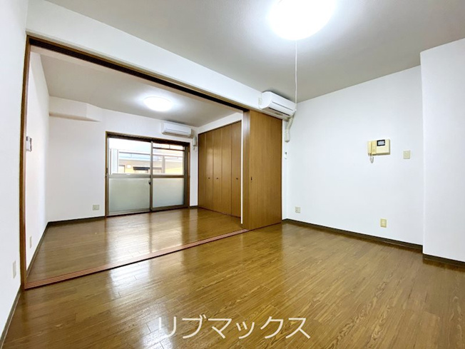 【居間・リビング】フローラ西宮北口