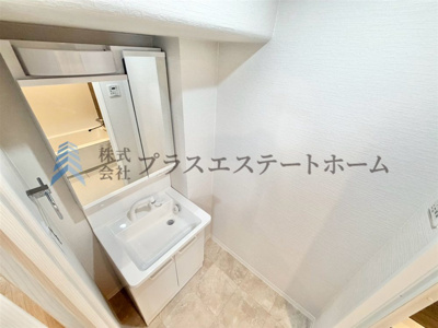 【独立洗面台】 | 甲南サンシティ兵庫 | 大型洗面器は、洗顔・洗髪はもちろん、つけ置き洗いなどにも便利です♪