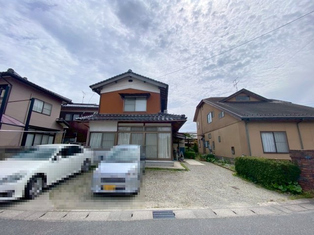 上後藤3丁目中古戸建の外観|敷地面積約77.3坪の不動産になります。昭和45年新築・昭和55年増築の建物になりますが、きれいに維持管理されております。
