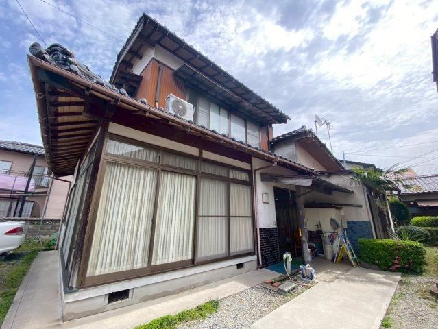 上後藤3丁目中古戸建の外観|昭和45年新築・昭和55年増築の建物になりますが、きれいに維持管理されております。