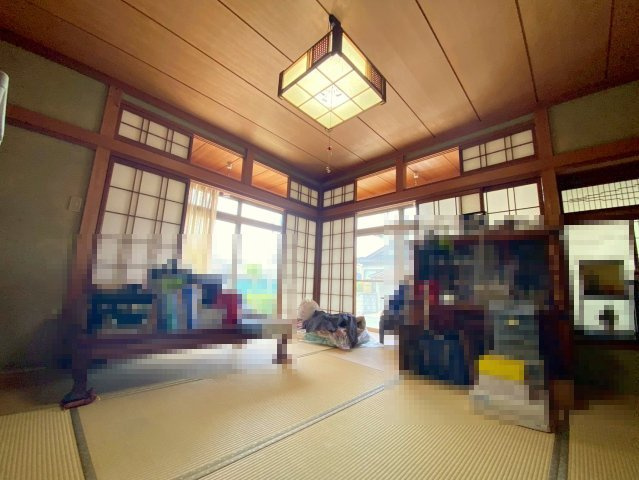 上後藤3丁目中古戸建の和室|玄関横の和室になります。来客間としても利用できる広さになります。