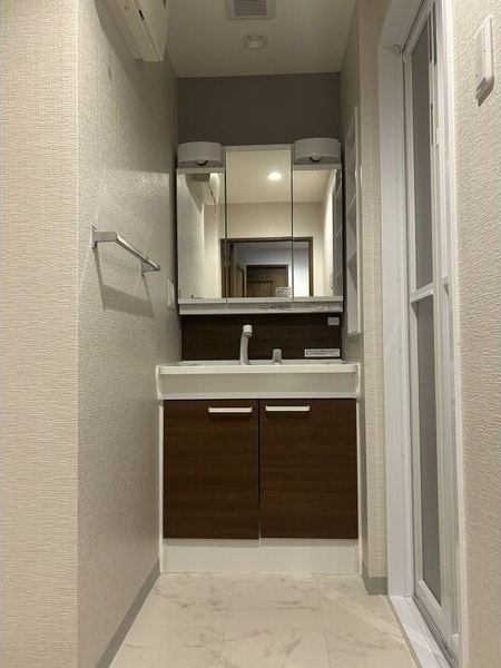 ダイアパレス・ステーションプラザ金山の独立洗面台
