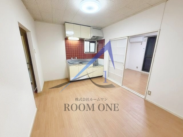 コーポ５の居間・リビング|洋室のお部屋です。