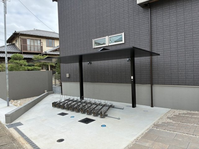 BLOOM COURTのその他