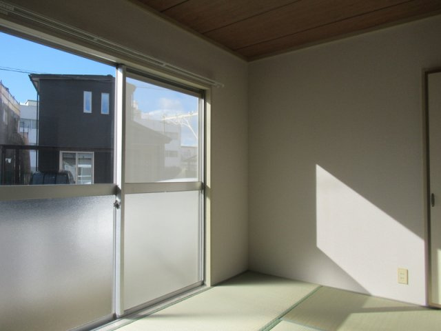中津ハイツA棟の寝室