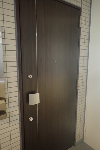 プレシス本駒込の玄関
