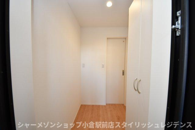 BRAVE BASE 戸畑東の玄関