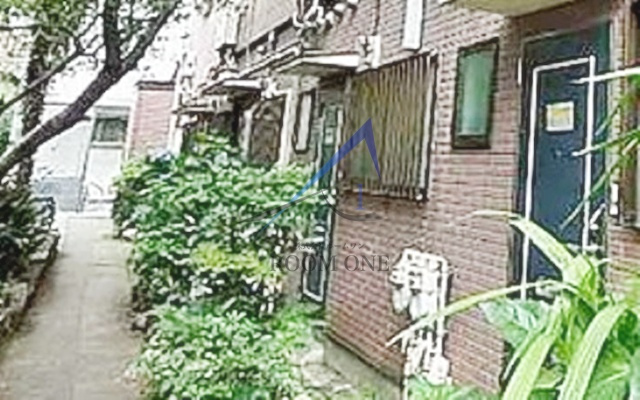 壱番館小林のエントランス|エントランスです。