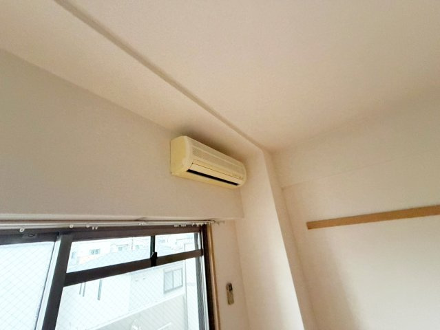 アレルヤの設備