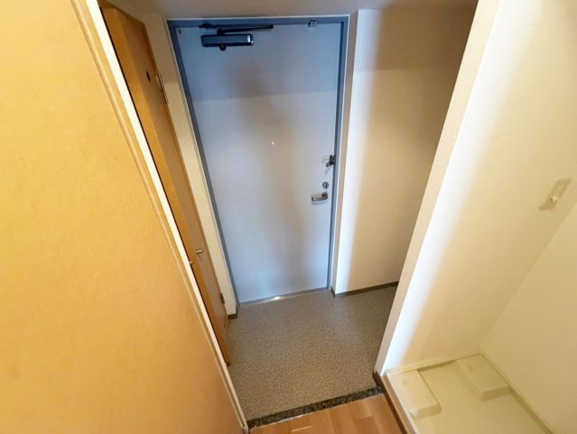 アレルヤの玄関