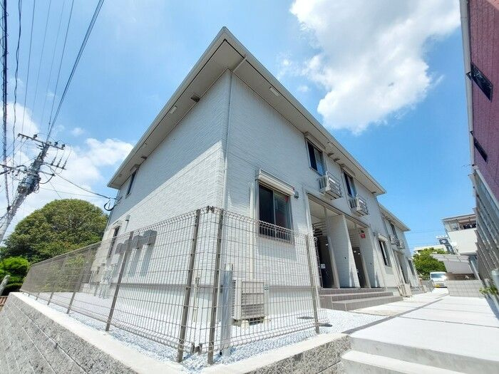 タウンコートカレラⅤの外観