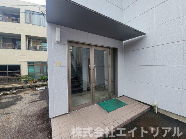 ジョイビルのエントランス