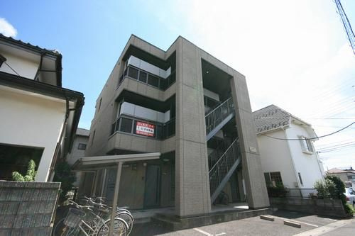 ジュネス・アイの外観