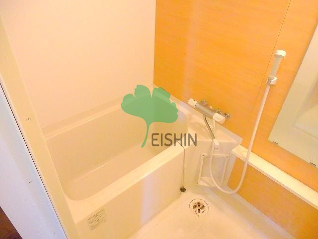 イクシオン博多の浴室|清潔感のある浴室です！