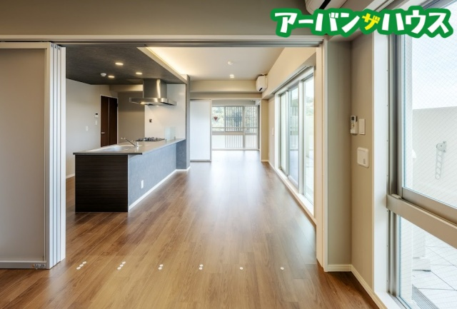 Celestial中町の居間・リビング