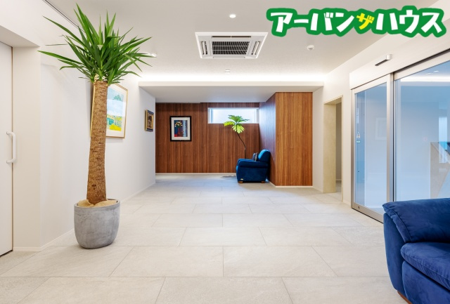 Celestial中町のエントランス