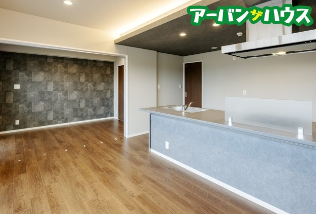 Celestial中町の居間・リビング