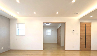 【居間・リビング】 | 中古戸建て　流山市向小金２丁目