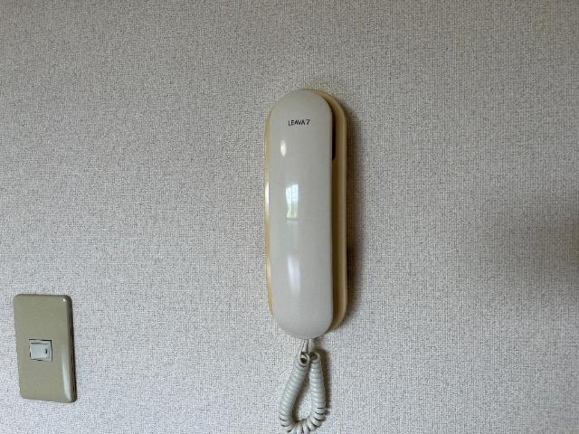 クレストールコートの内装|インターホン
