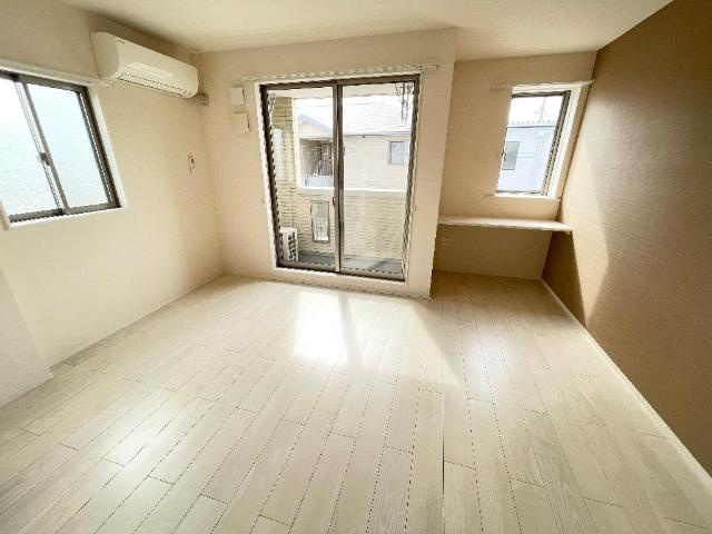 マンダリーヌの居間・リビング|リビング