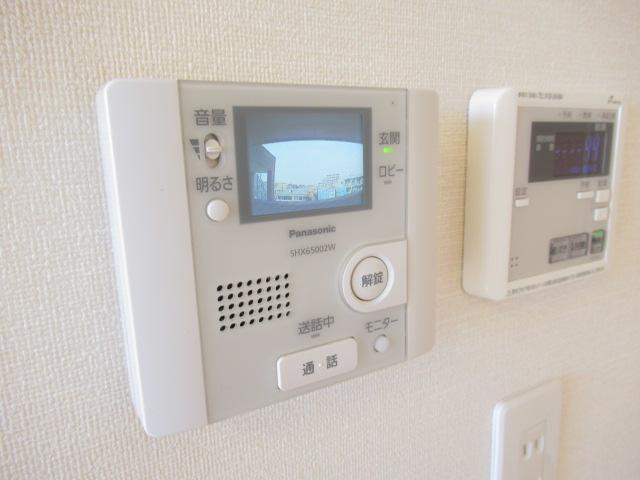 ラ・ベルヴィの内装|カメラ付インターホン