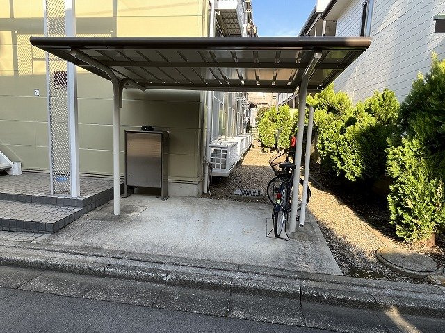 レオパレスＫＩＺＵＫＩのその他|駐輪場　原付＆自転車のみ駐輪可能