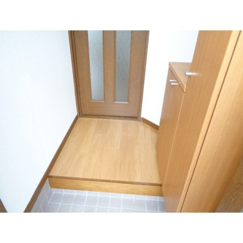 エステート川島の玄関
