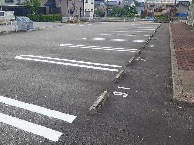 フローリアの駐車場|駐車場です