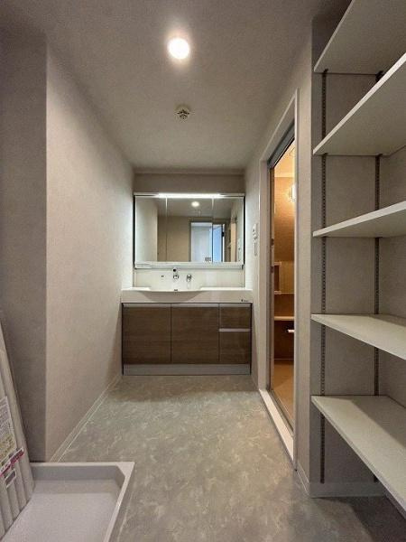 翠香園ガーデンハウス  中古 マンションの独立洗面台