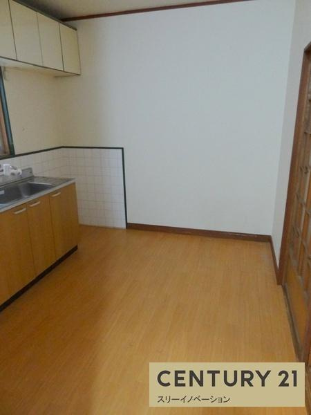 泉尾1丁目中古戸建の居間・リビング