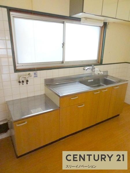 泉尾1丁目中古戸建のキッチン