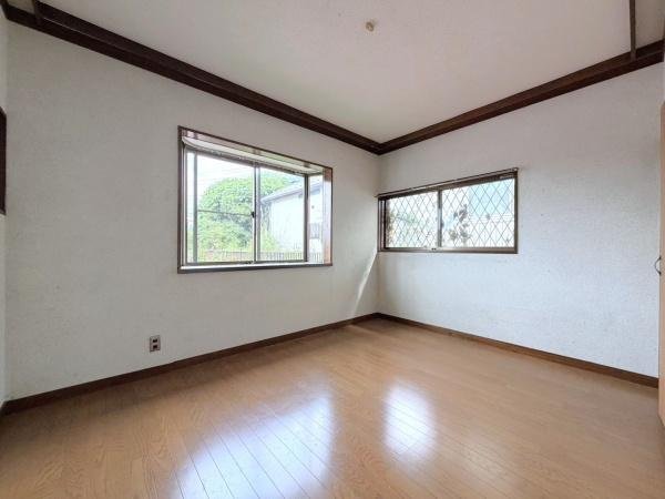 町田市金森東４丁目の中古一戸建の洋室