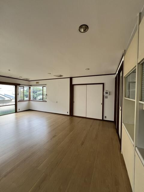中沢ＴＭ戸建の居間・リビング