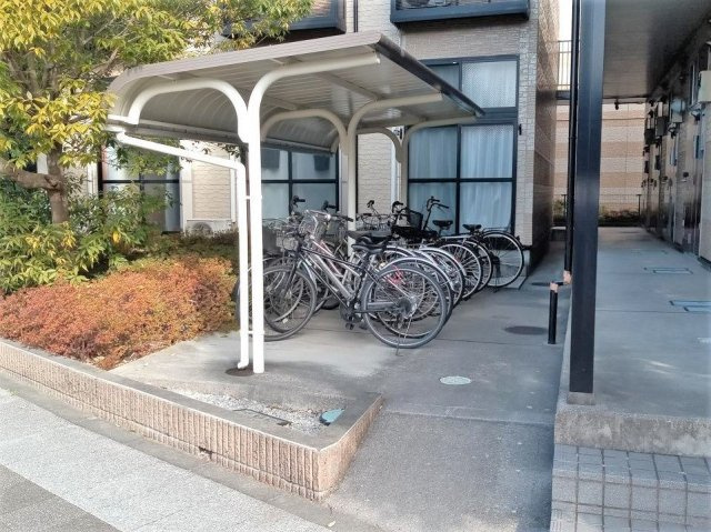 レオパレスＭａｋｅａｒｒｏｗのその他|自転車置き場
