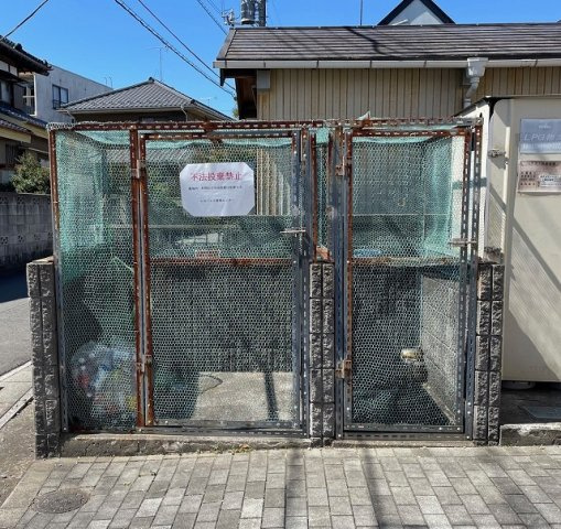 レオパレスフェザーハウスのその他|専用ゴミ置き場