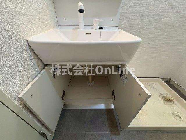 大阪市生野区巽北３丁目の賃貸マンションの収納