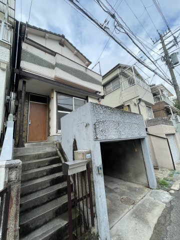 長尾町２丁目貸家の外観