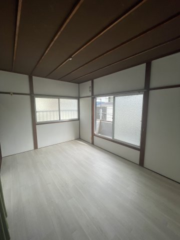 長尾町２丁目貸家の寝室